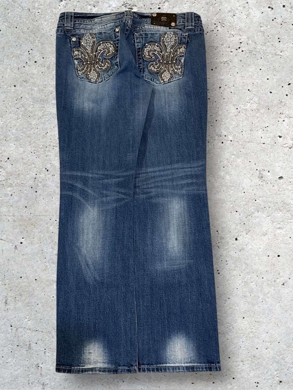 Miss Me Women’s Medium Blue Easy Straight Jeans Size 34